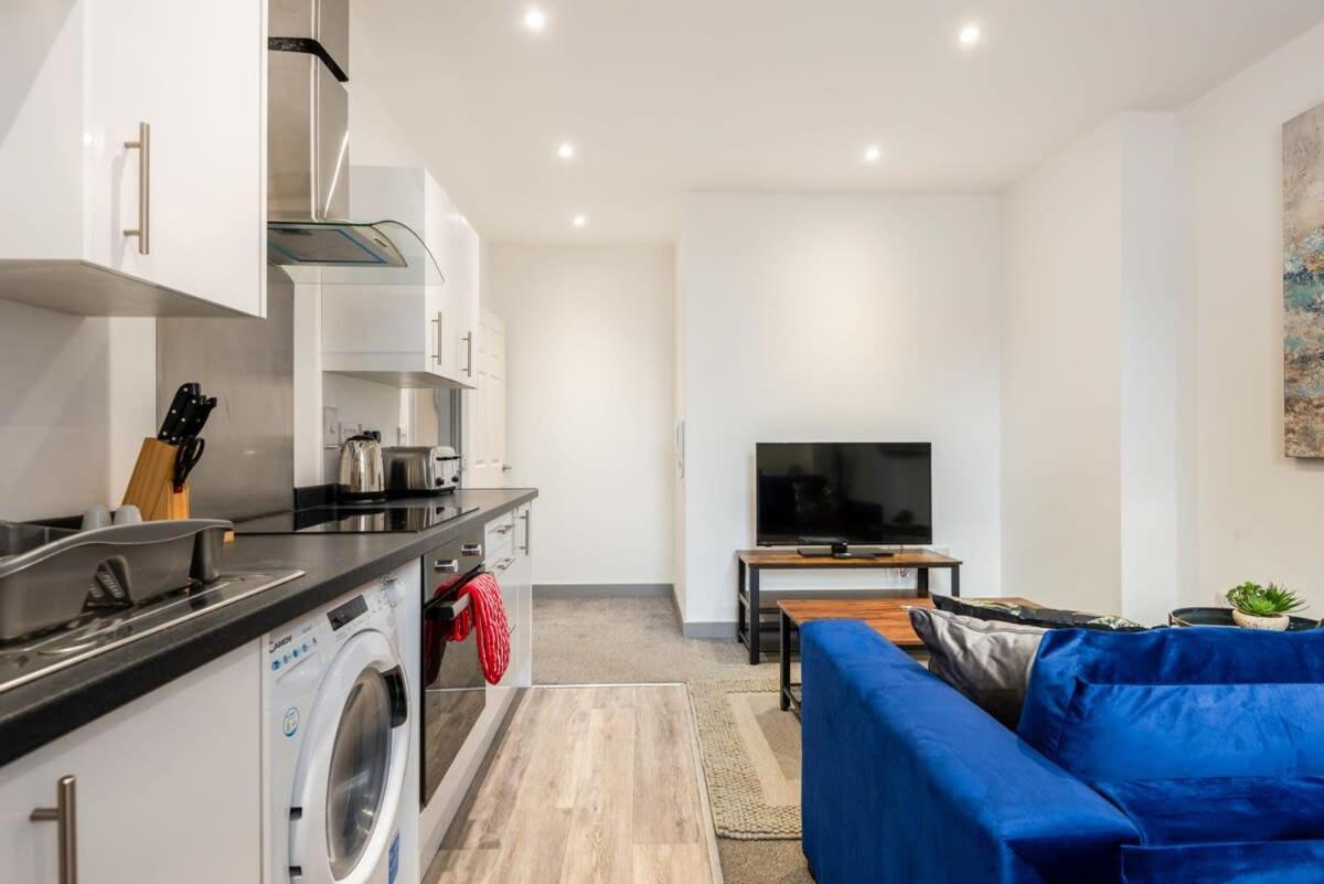 Smart 2 Bed Budget Apartment In Central Ντόνκαστερ Εξωτερικό φωτογραφία