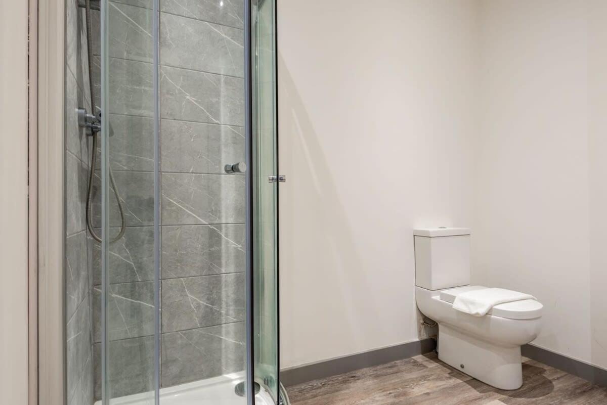Smart 2 Bed Budget Apartment In Central Ντόνκαστερ Εξωτερικό φωτογραφία